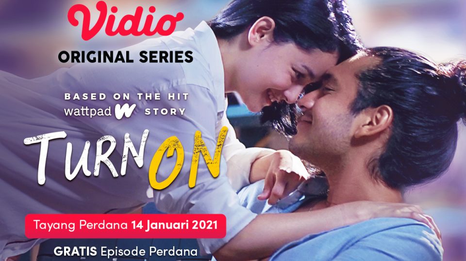 Nonton Turn On Original series di Vidio, Clara Bernadeth & Giorgino Abraham.